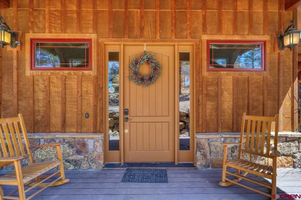 207 La Tierra Court