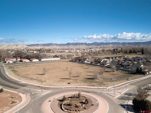 Photo of TBD S Hillcrest Drive, Montrose, CO 81401 (MLS # 832082)