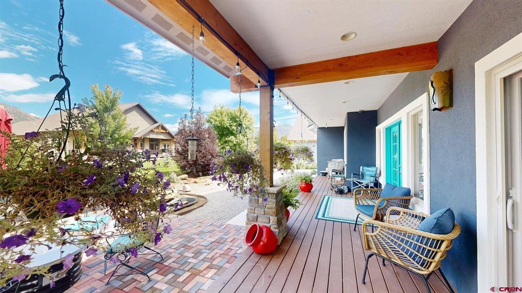 21 Estancia Court