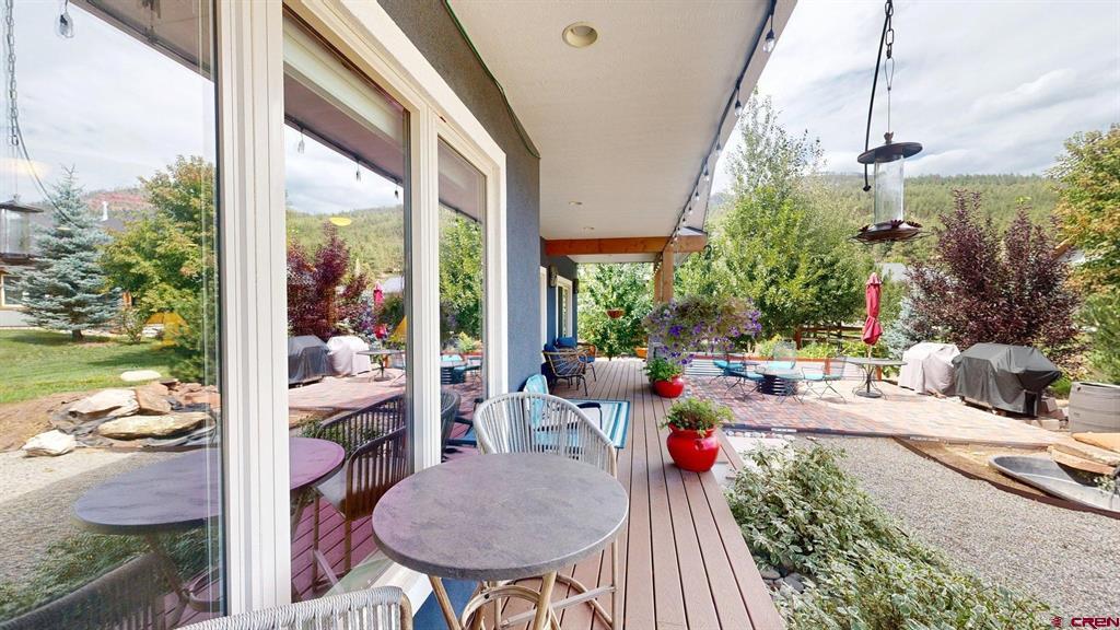 21 Estancia Court