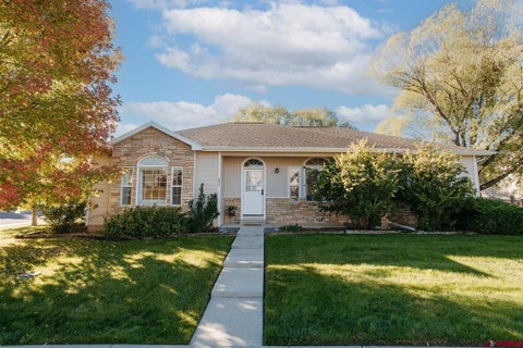 Photo of 684 Cobble Drive, Montrose, CO 81403 (MLS # 839580)