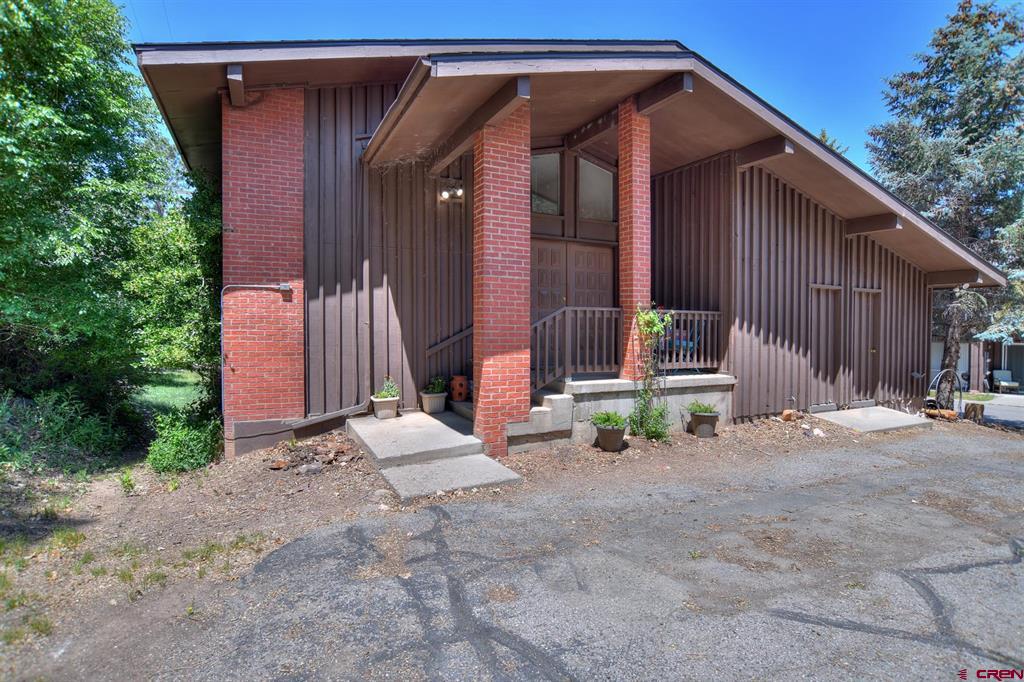 2920 Holly Avenue 104