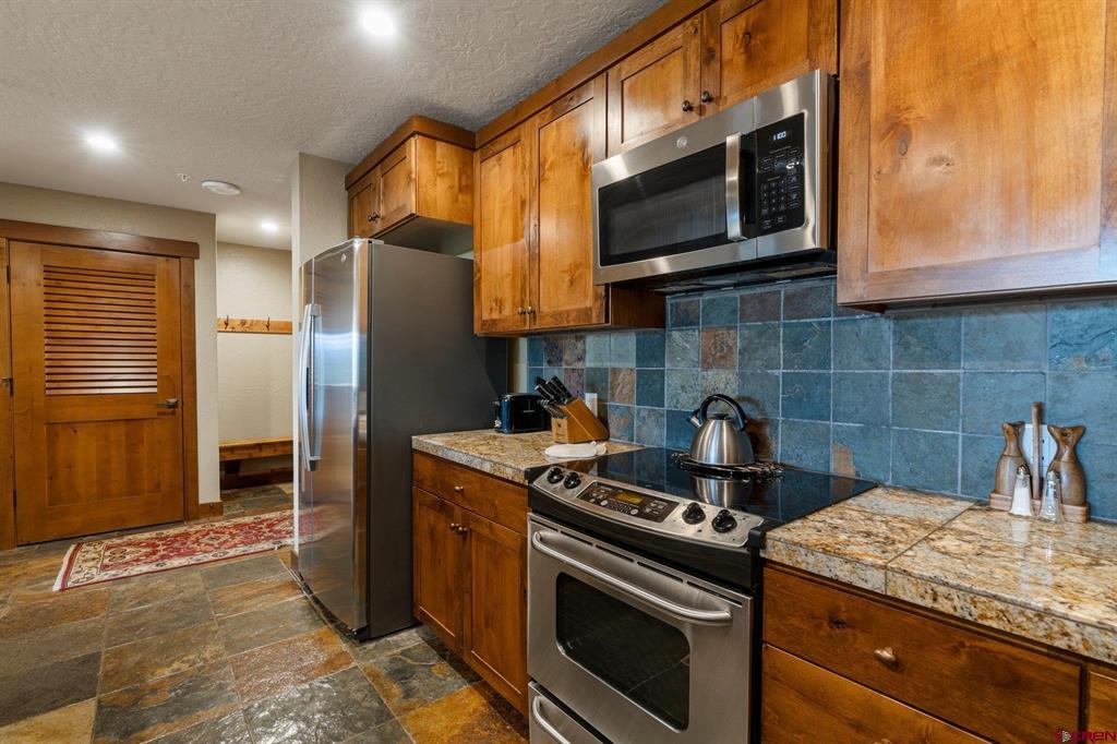 Durango, Colorado 81301, United States, 2 Bedrooms Bedrooms, ,2 BathroomsBathrooms,Residential,Active,170564