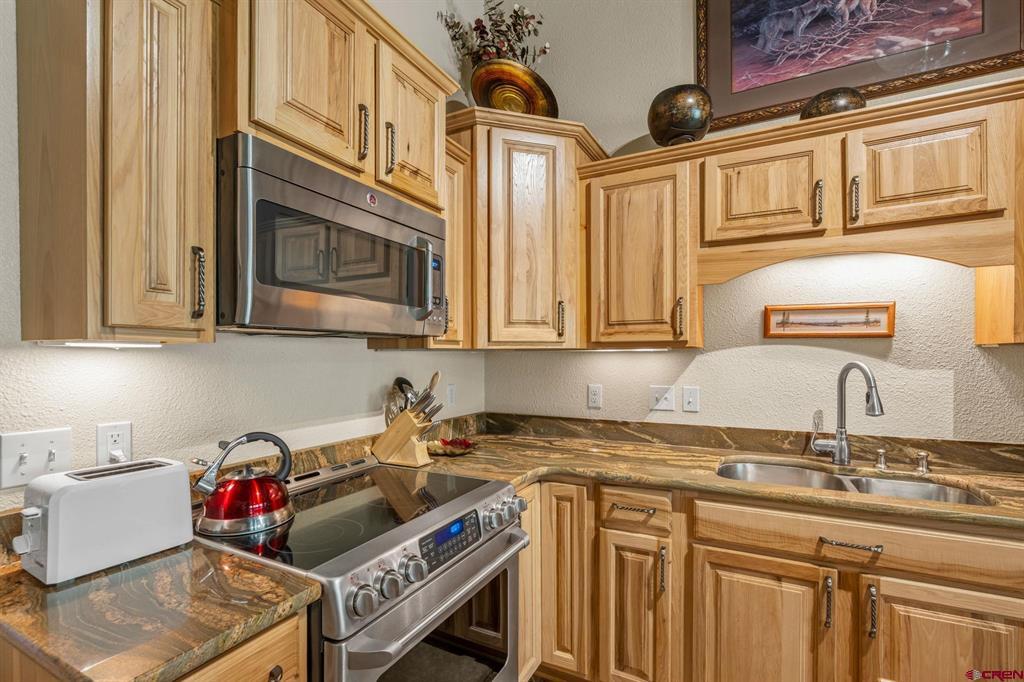 961 N Tamarron Drive 566