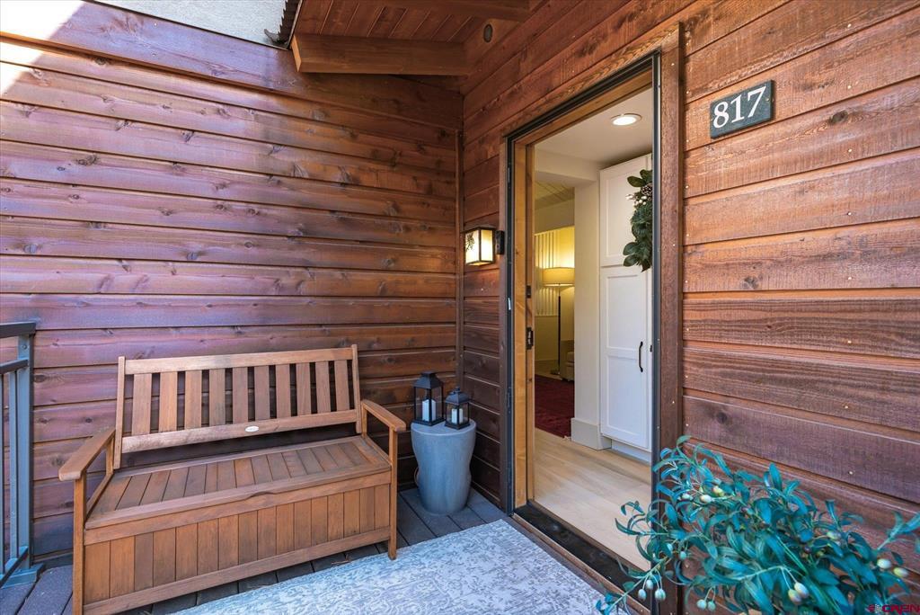 73 S Tamarron Drive 817