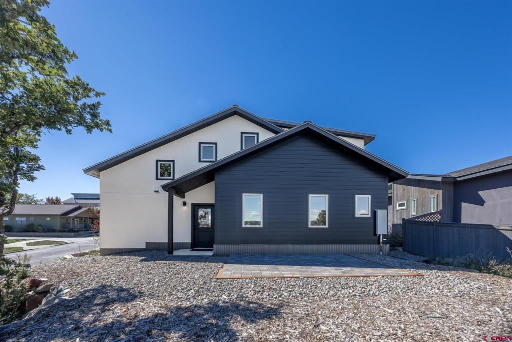 6 Salt Brush Street