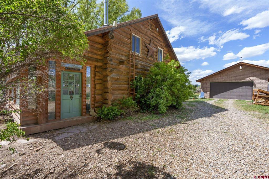 1215 County Road 216