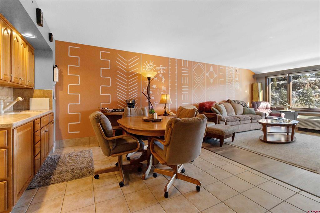 314 N Tamarron Drive 203