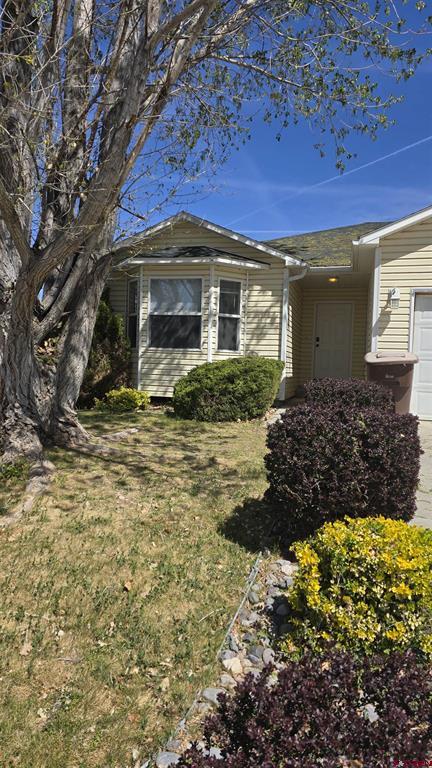 2131 Mead Lane A & B