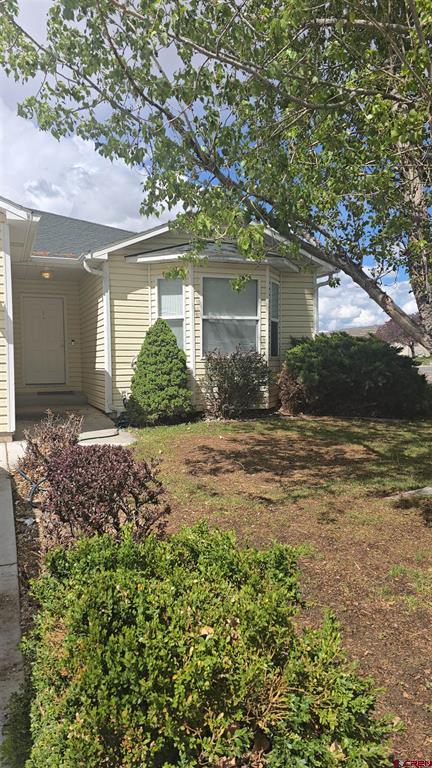 2131 Mead Lane A & B