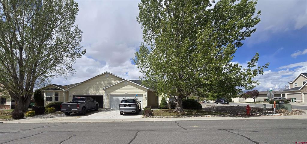 2131 Mead Lane A & B