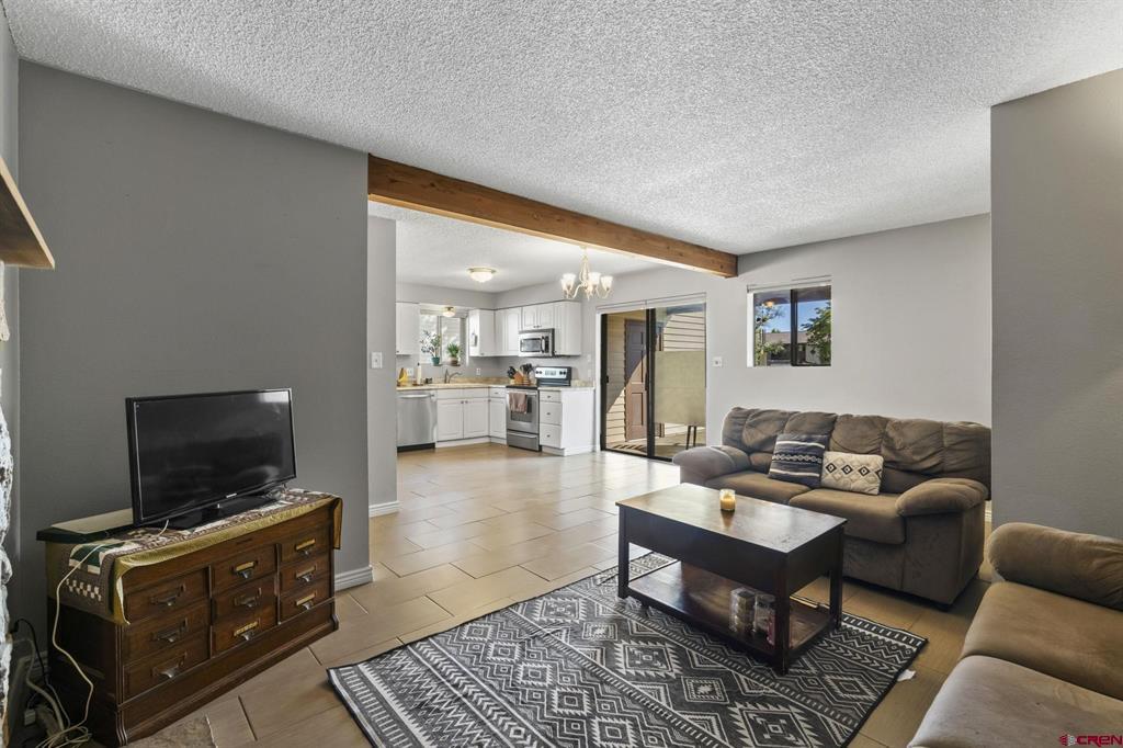 Durango, Colorado 81301, United States, 2 Bedrooms Bedrooms, ,1 BathroomBathrooms,Residential,Contingent,214172