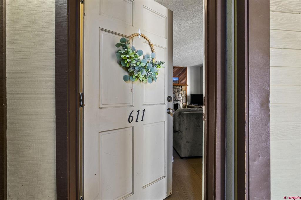 Durango, Colorado 81301, United States, 2 Bedrooms Bedrooms, ,1 BathroomBathrooms,Residential,Contingent,214172