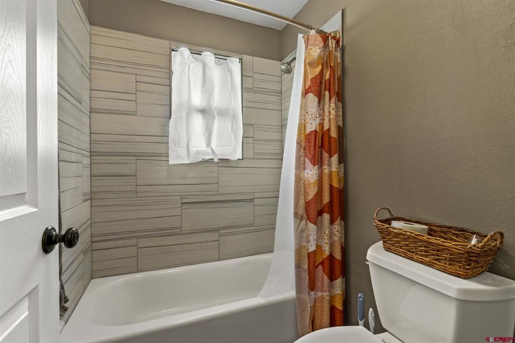 Durango, Colorado 81301, United States, 2 Bedrooms Bedrooms, ,1 BathroomBathrooms,Residential,Contingent,214172