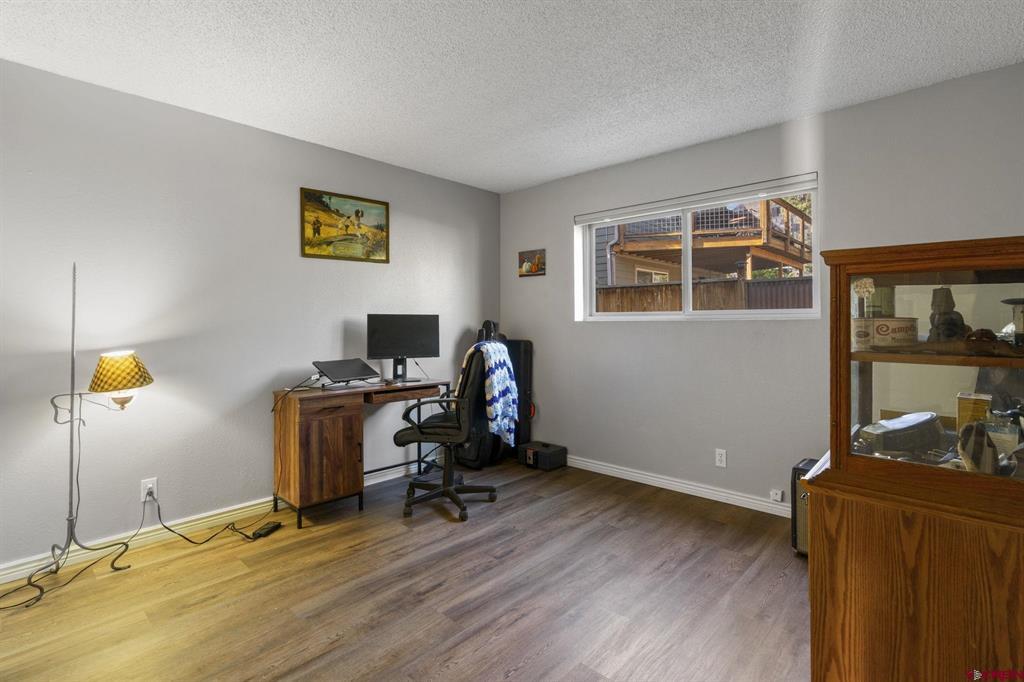 Durango, Colorado 81301, United States, 2 Bedrooms Bedrooms, ,1 BathroomBathrooms,Residential,Contingent,214172