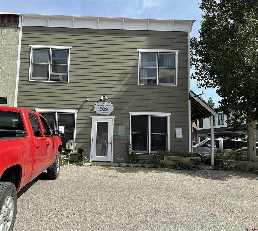 309 Belleview - #1-A Commercial Unit #1-A