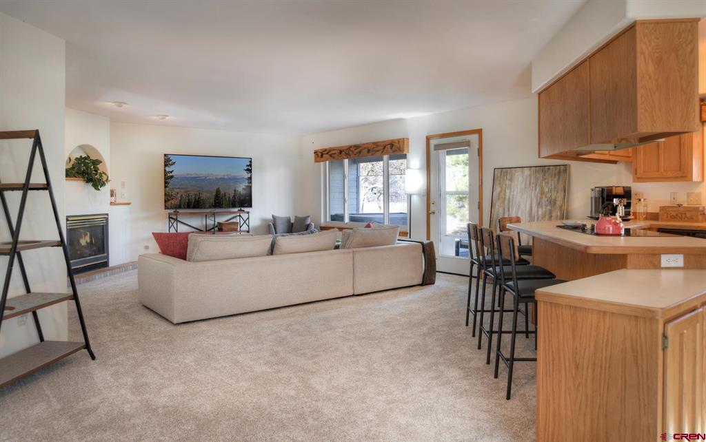 678 N Lakeside Drive