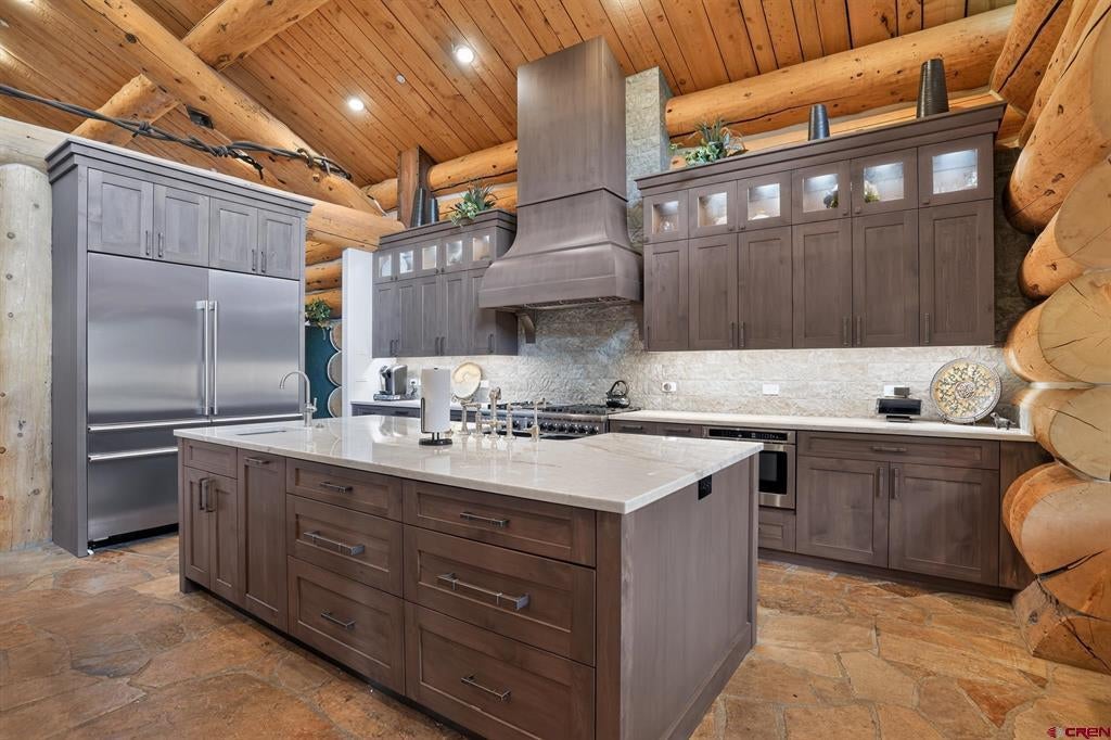 47 Pinnacle View Drive
