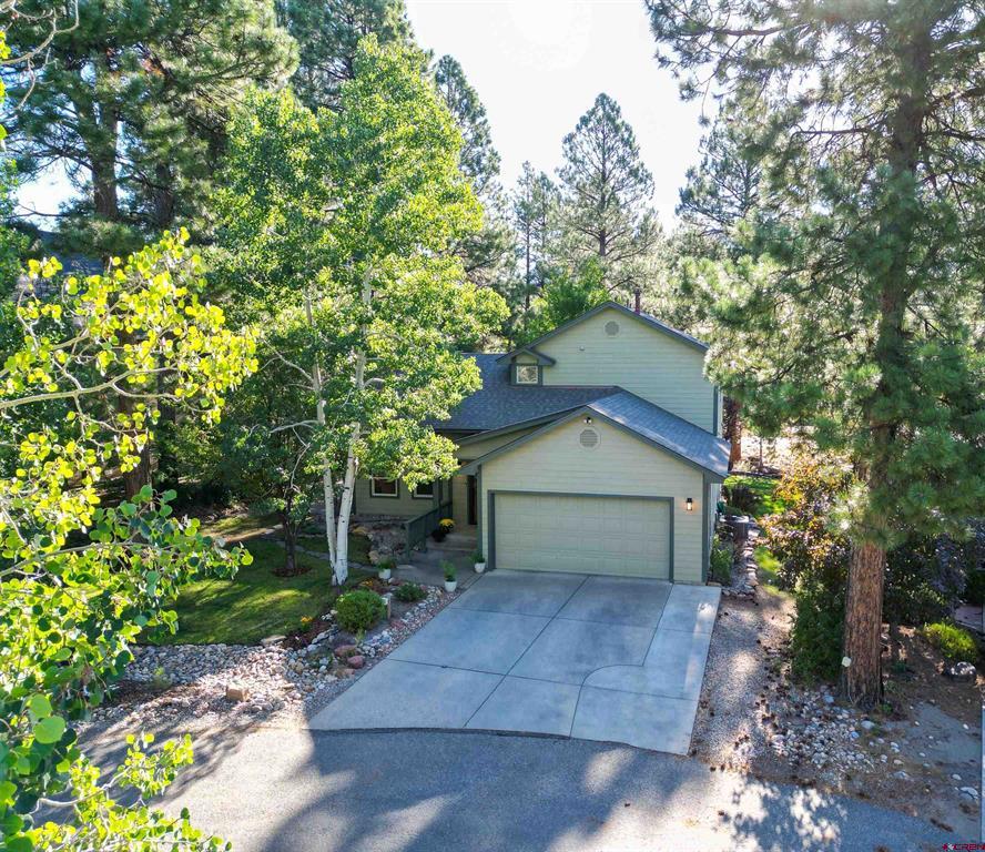 25 Edgemont Way