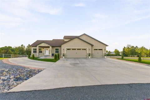Photo of 1800 Senate Street, Montrose, CO 81401 (MLS # 839471)