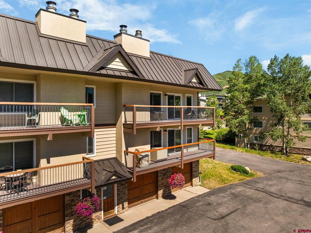 721 Gothic Road M3