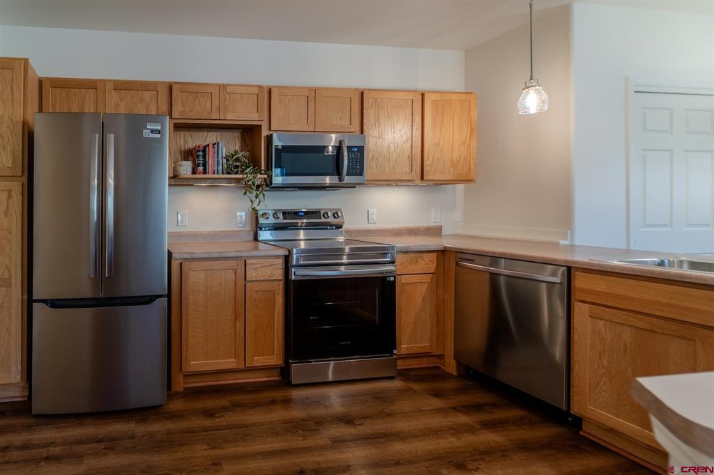 35 Sunshine Court 3