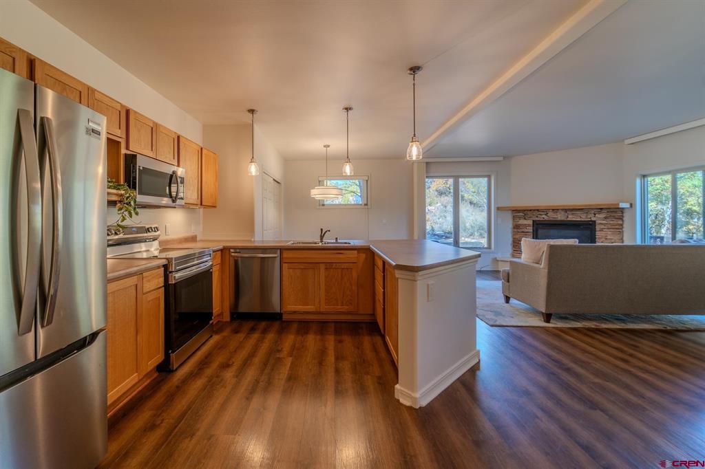 35 Sunshine Court 3