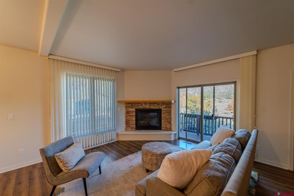 35 Sunshine Court 3