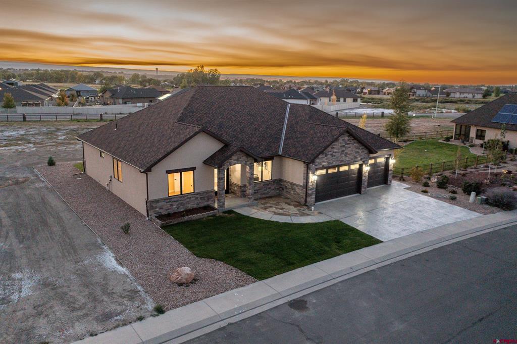 Montrose, Colorado 81401, United States, 4 Bedrooms Bedrooms, ,2 BathroomsBathrooms,Residential,Active,25979