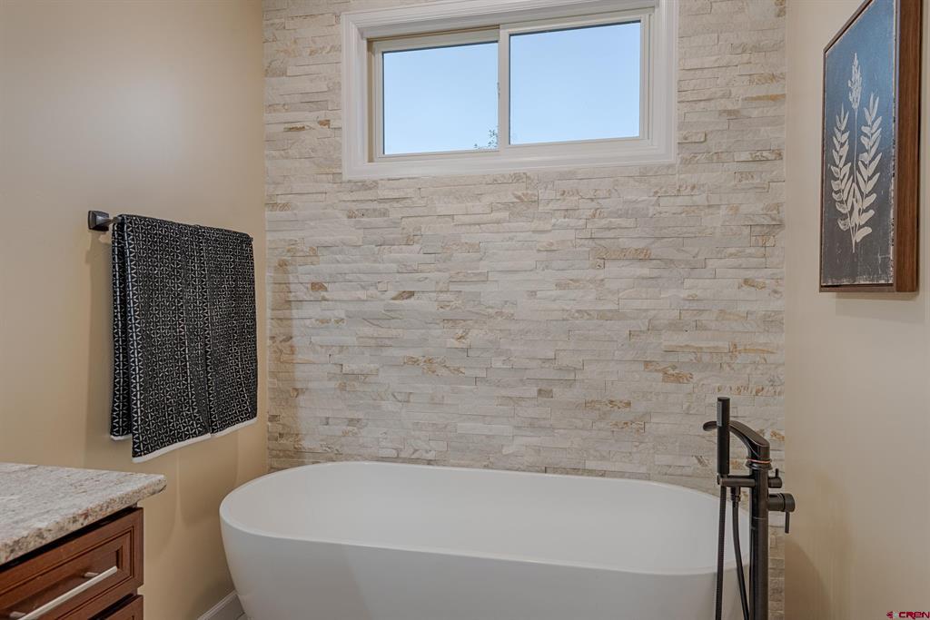 Montrose, Colorado 81401, United States, 4 Bedrooms Bedrooms, ,2 BathroomsBathrooms,Residential,Active,25979