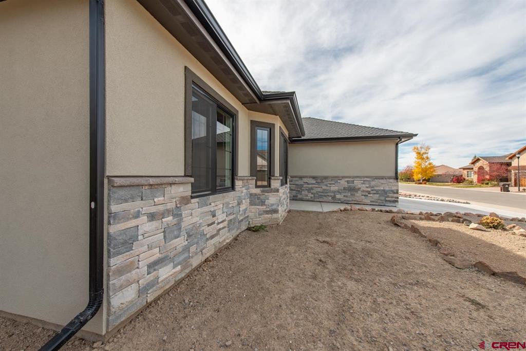 2640 Red Cliff Circle