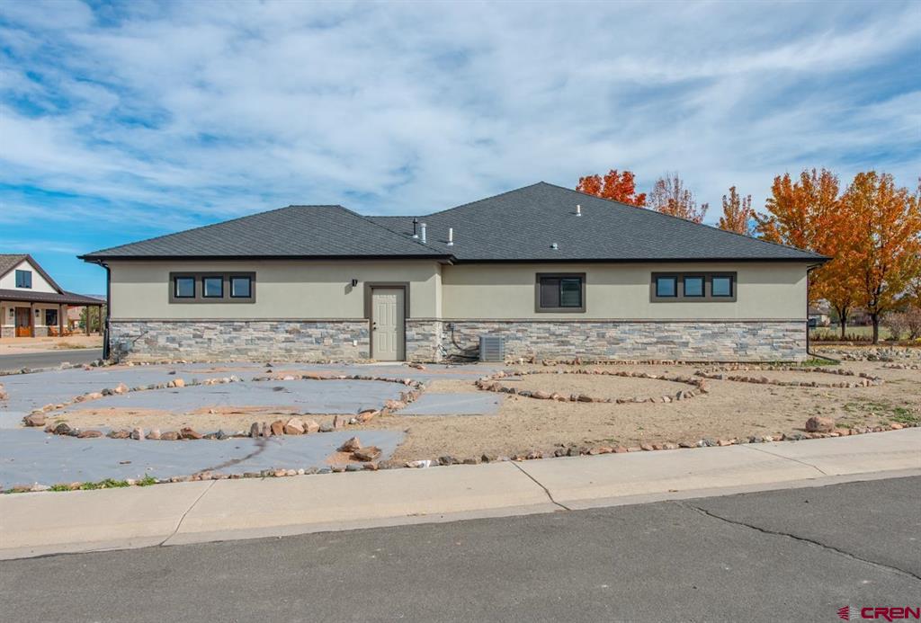 2640 Red Cliff Circle