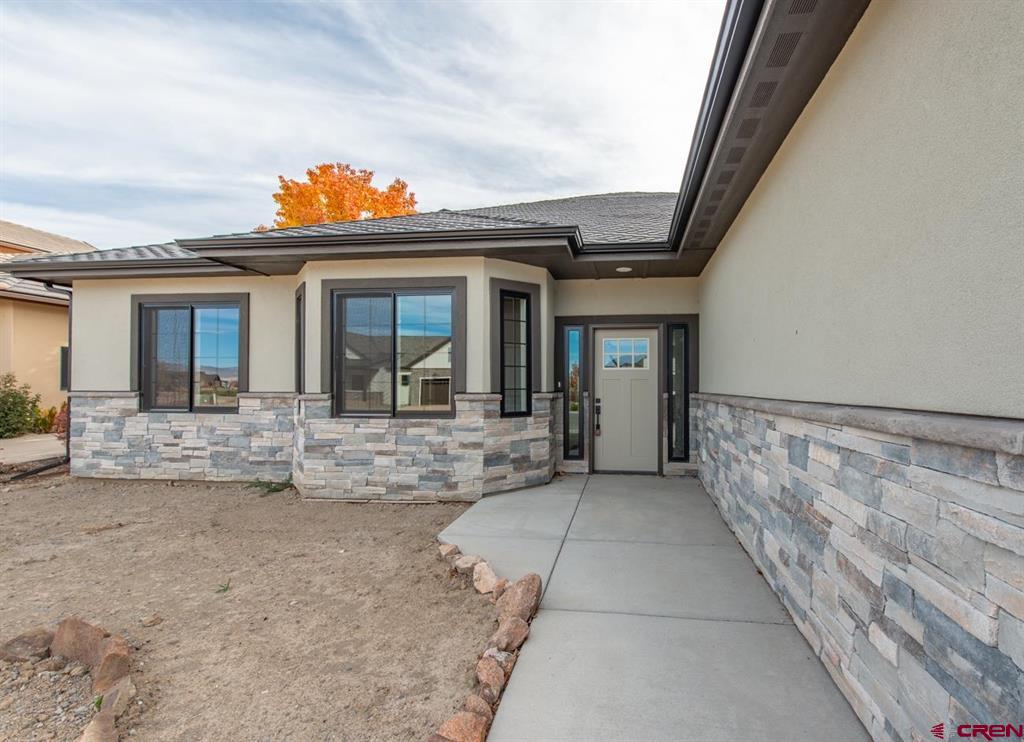 2640 Red Cliff Circle