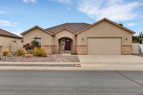 Photo of 1411 Blue Lake Drive, Montrose, CO 81403 (MLS # 839391)