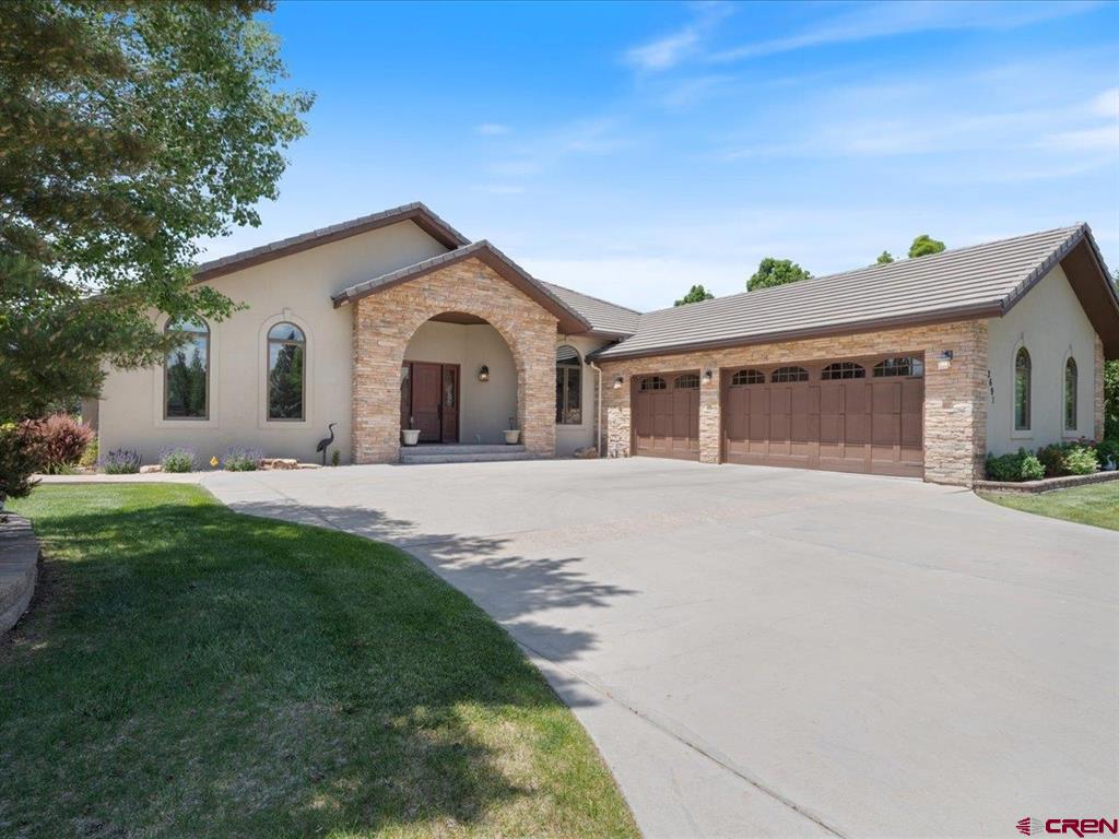 2691 Red CLiff Circle