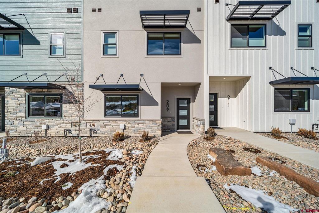 209 TREELINE Street