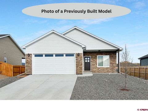 Photo of 218 Fivemile Creek Avenue, Montrose, CO 81401 (MLS # 830702)