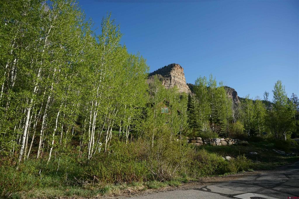 350 Falcon Ridge Road