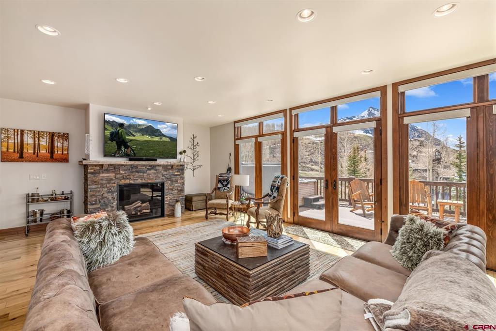 32 Cinnamon Mountain Road