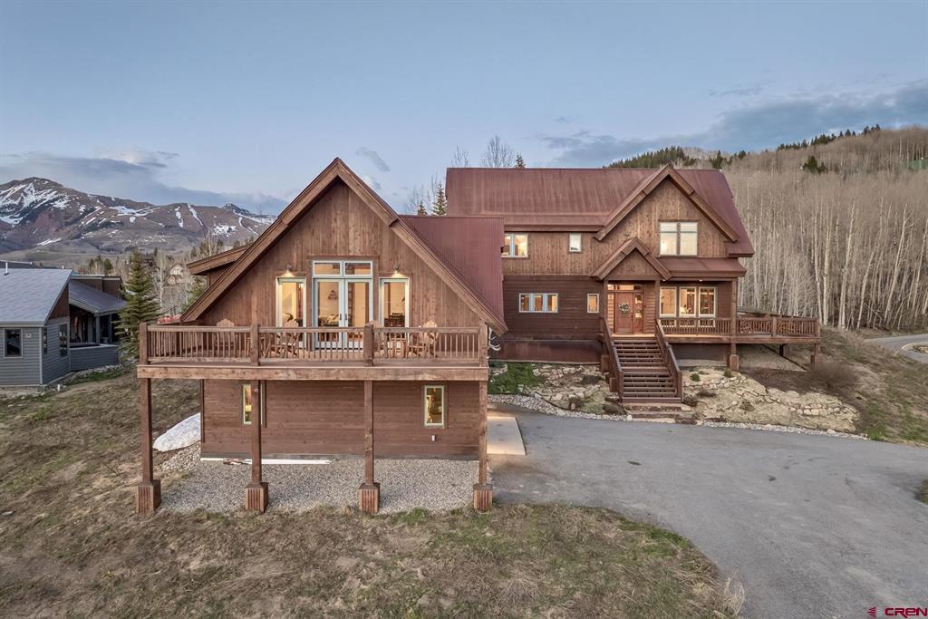 32 Cinnamon Mountain Road