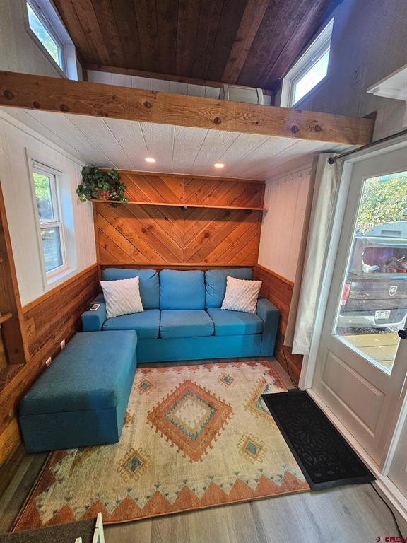 485 Florida Road C-17