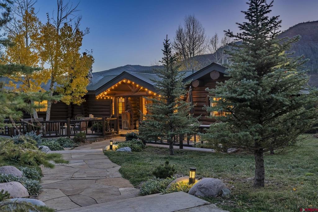 114 Rim Rock Drive