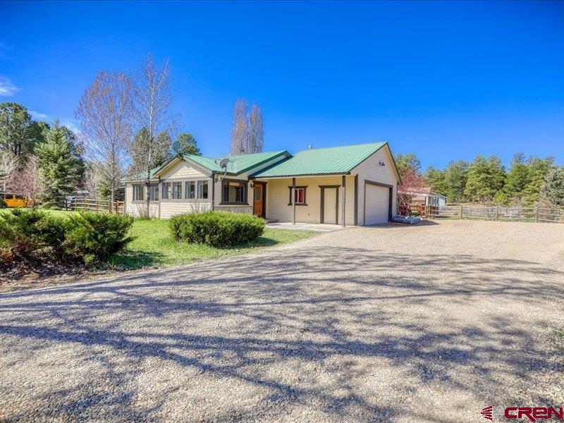 1142 Lake Forest Circle