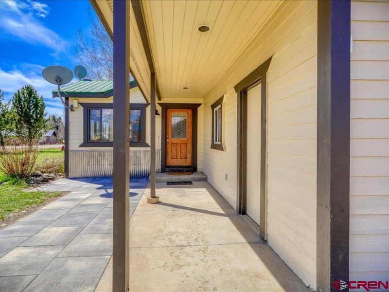 1142 Lake Forest Circle