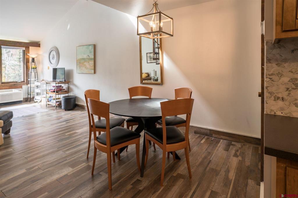 314 N Tamarron Drive 322