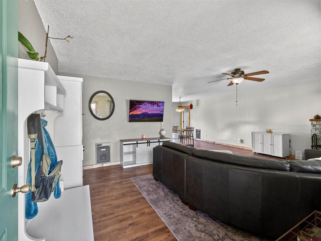 322 Meadowbrook Drive