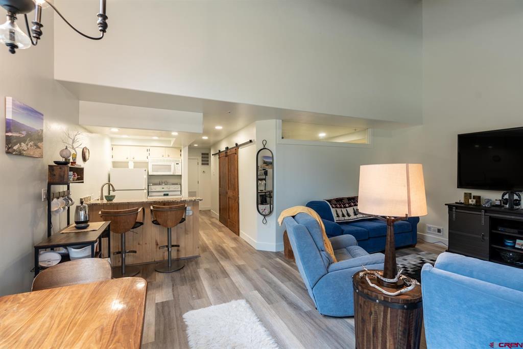 73 S Tamarron Drive 866