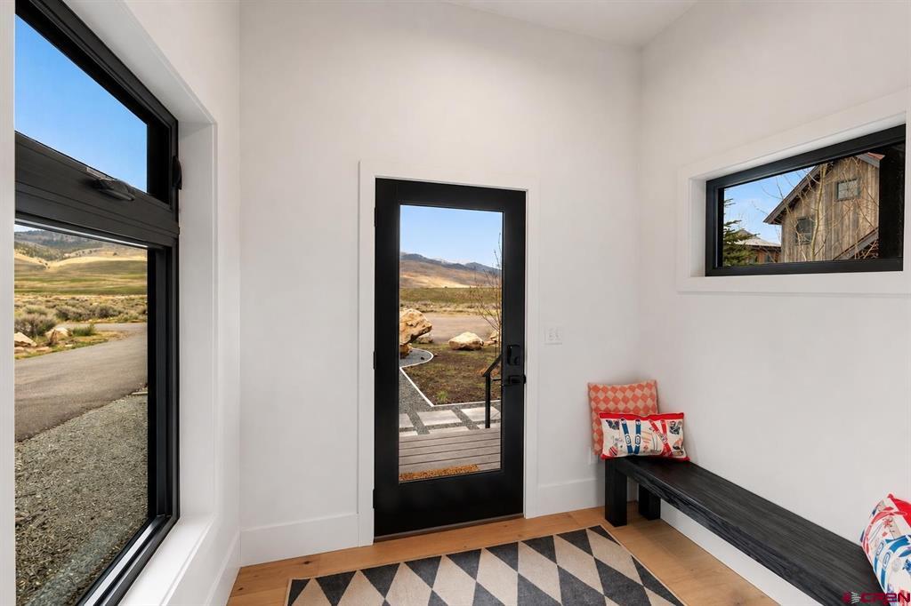 716 S Avion Drive
