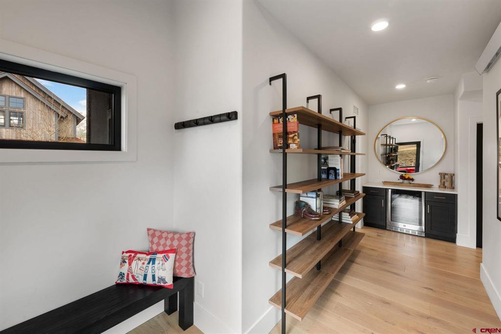 716 S Avion Drive