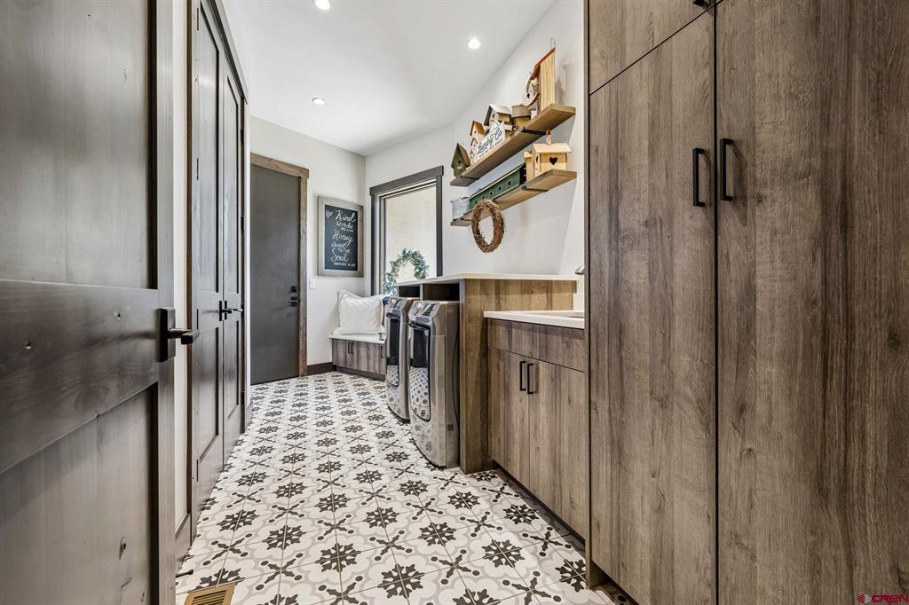 1133 Edgemont Highlands Dr, Durango, CO, 81301, USA, 3 Bedrooms Bedrooms, ,3 BathroomsBathrooms,Residential,Active,1133 Edgemont Highlands Dr,837756
